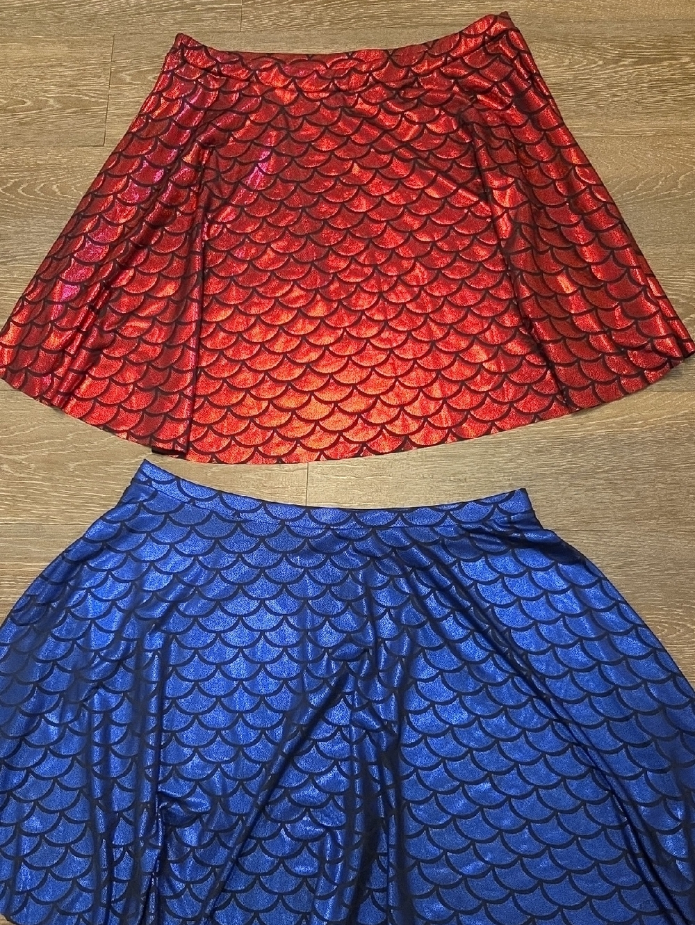Red and Blue Mermaid-Scale Skirts – Women's Stretch A-Line Skirts